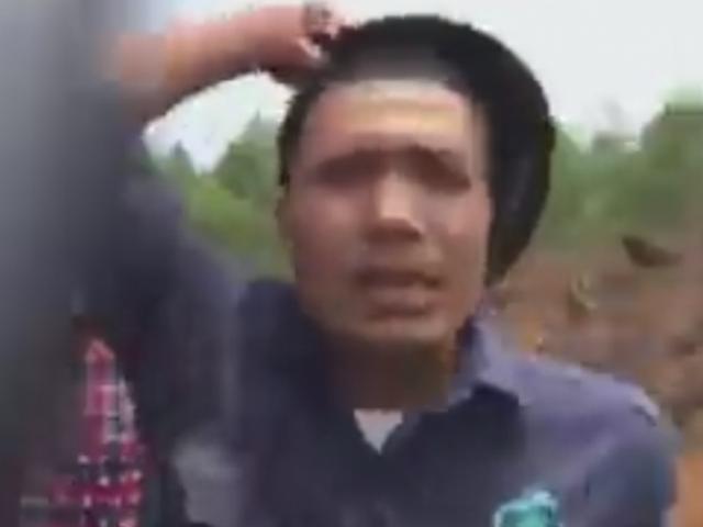Bảo vệ nhà máy xử lý chất thải Phú Hà đánh phóng viên