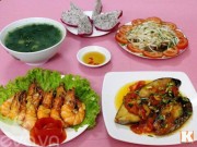 Ẩm thực - Bữa cơm nhiều món hải sản ngon mát cho ngày hè