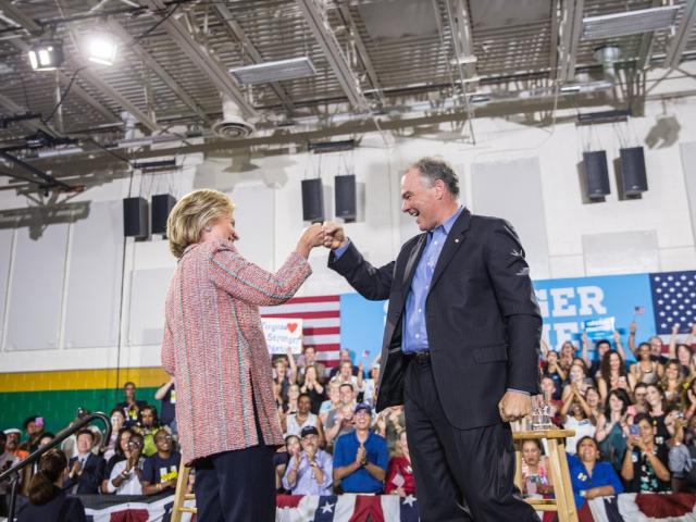 Thế giới - Bà Hillary Clinton tiết lộ ứng viên phó tổng thống