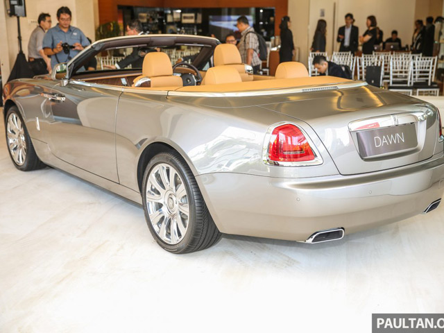 Tư vấn - Mê mẩn với chiếc mui trần siêu sang Rolls-Royce Dawn