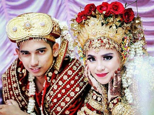 Bạn trẻ - Cuộc sống - Trang phục cưới lạ mắt của các cặp đôi trên thế giới