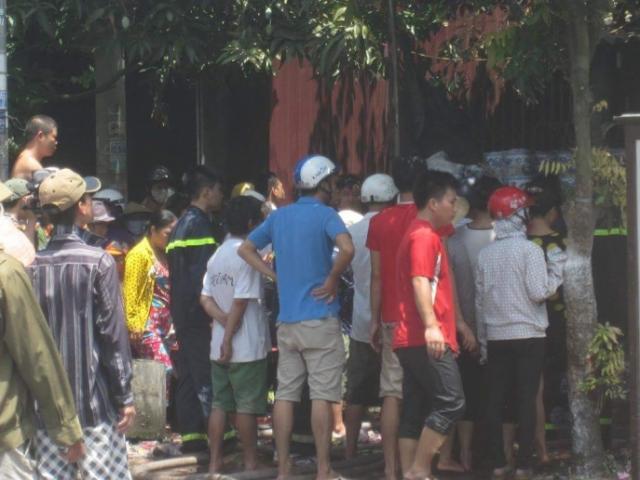 Tin tức trong ngày - Bố mẹ bất lực nhìn con, cháu chết cháy trong lửa đỏ
