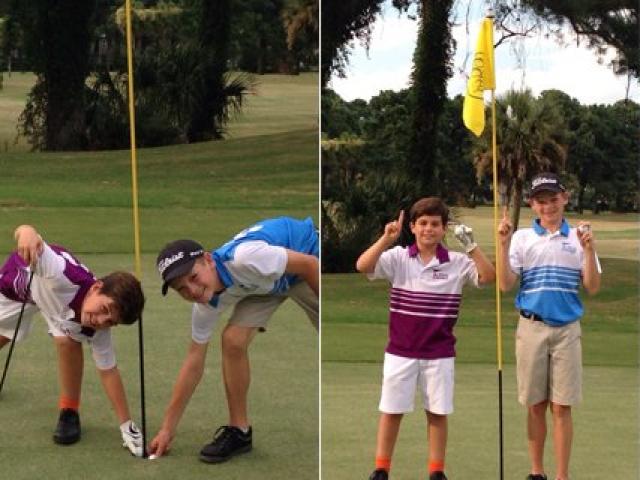 Thể thao - Golf 24/7: 2 cậu nhóc so tài đánh 1 gậy trúng lỗ