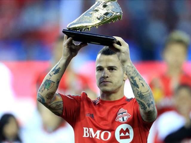 Bóng đá - Đá phạt siêu đẳng: Beckham thua “Kiến nguyên tử”