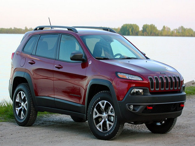 Tư vấn - Fiat Chrysler thu hồi 323.000 xe hơi do sự cố hệ thống dây điện