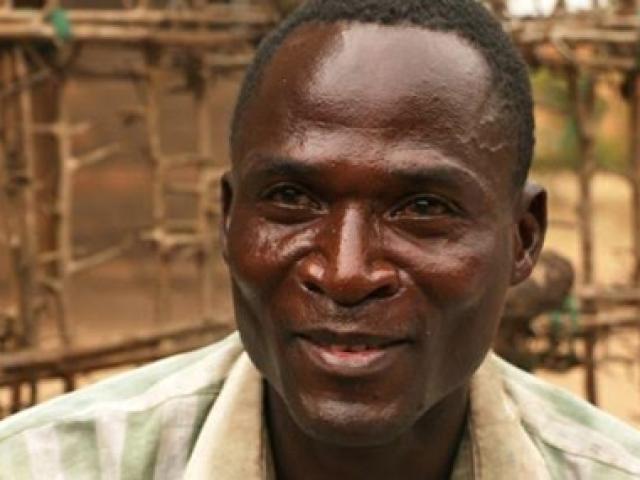 Thế giới - Người được thuê đưa các bé gái "vào đời" ở Malawi bị bắt