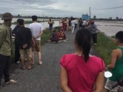 Tin tức trong ngày - Bão số 1: Ba người chết do đâm cột điện đổ ở Nam Định