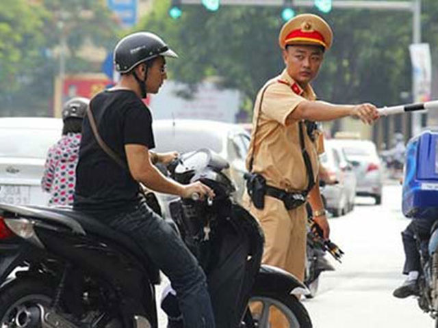 Tin tức trong ngày - Không phải cứ vượt đèn vàng là bị phạt
