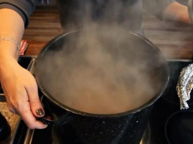 Sức khỏe đời sống - Người Việt mạnh tay chi tiền mua... bệnh ung thư