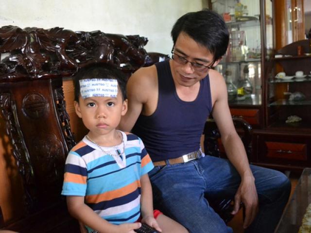 Bạn trẻ - Cuộc sống - Bé trai ở Hải Dương đọc vanh vách khi không biết chữ