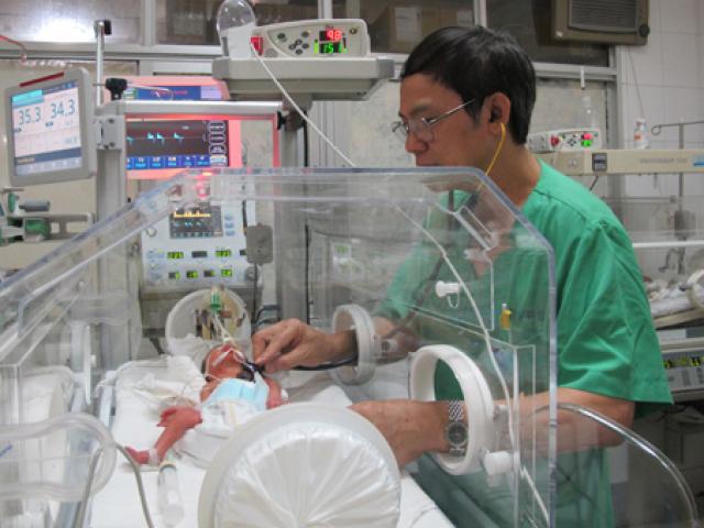 Tin tức trong ngày - Thông tin mới nhất về sức khỏe con trai thiếu úy Huyền Trâm