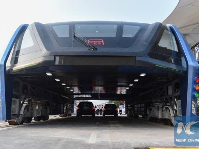 Thế giới - Trung Quốc chạy thử “siêu xe chống tắc đường”