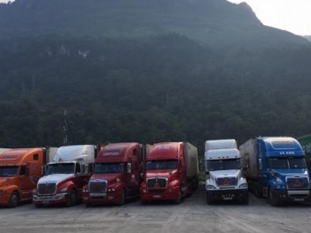 Tin tức trong ngày - Theo chân tài xế đường dài: Khi thương lái TQ chơi bẩn