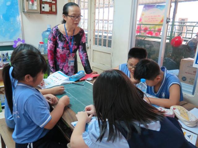 Giáo dục - du học - TP.HCM chỉ mới tuyển được 2/3 giáo viên tiểu học cho năm học mới
