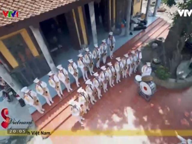 Du lịch - Ngôi làng của những chị em chơi kèn trên quê lúa