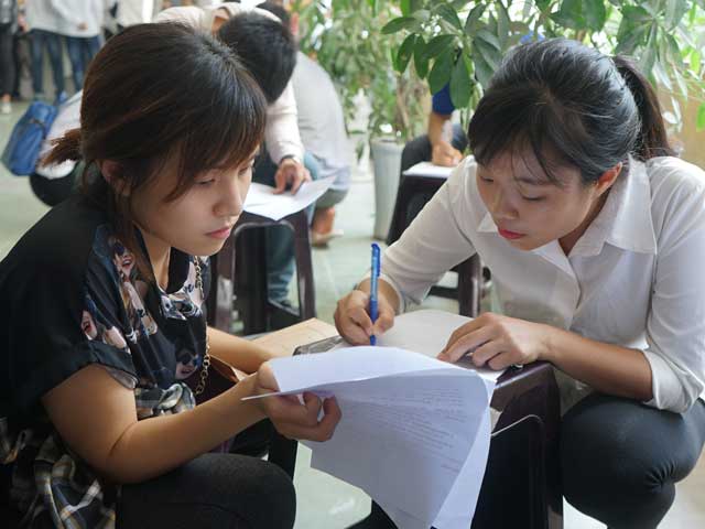 Giáo dục - du học - Hà Nội tăng học phí: Nông dân lấy đâu ra mỗi tháng vài triệu đồng?