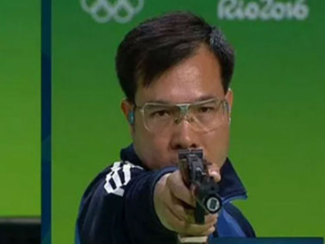 Thể thao - Màn "đọ súng" nghẹt thở giữa Hoàng Xuân Vinh với tốp 3