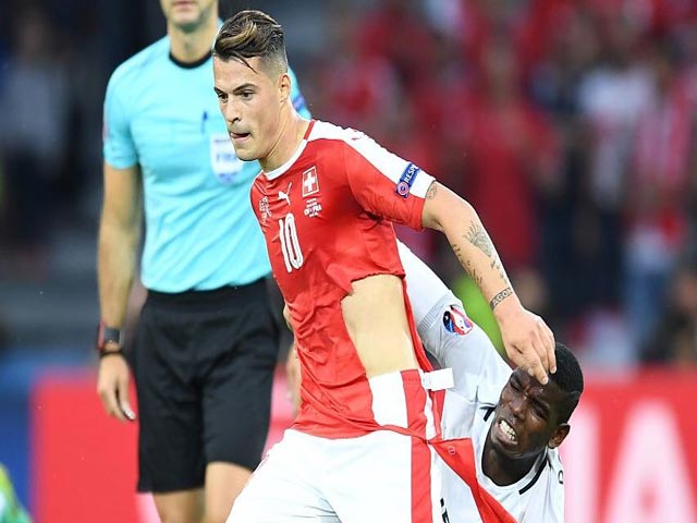 Bóng đá - Pogba - Xhaka: Cặp đấu nảy lửa Vieira-Keane tái hiện ở NHA