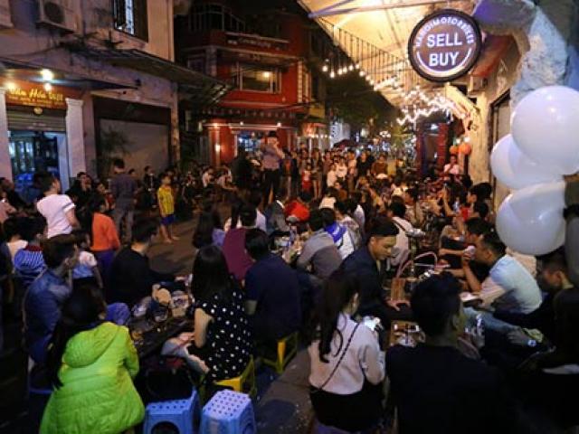 Tin tức trong ngày - Hà Nội bỏ "giờ giới nghiêm", tại sao không?