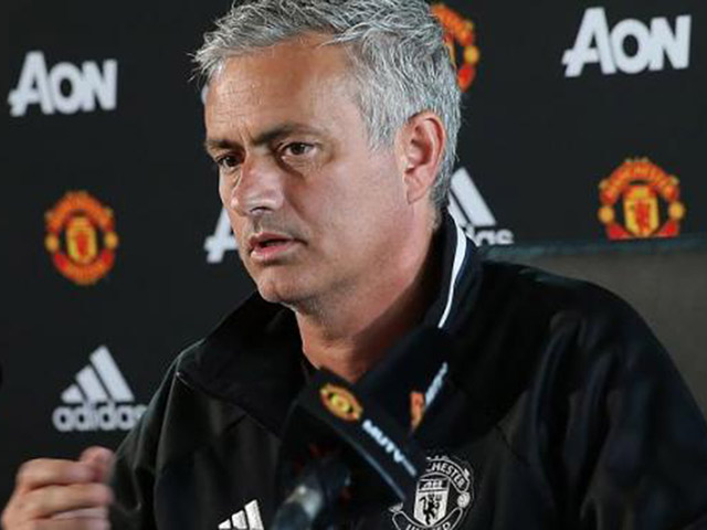 Bóng đá - Mourinho: MU chỉ cần chiến thắng, không cần đá đẹp