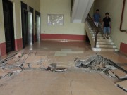 Tin tức trong ngày - HN: Nền nhà chung cư sập trong đêm, dân hoảng loạn