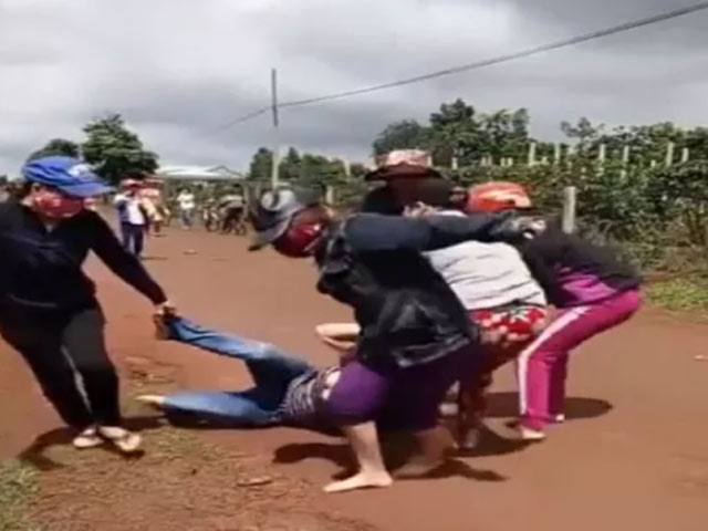 Tin tức trong ngày - Đánh ghen tàn nhẫn, xử lý nhẹ hều