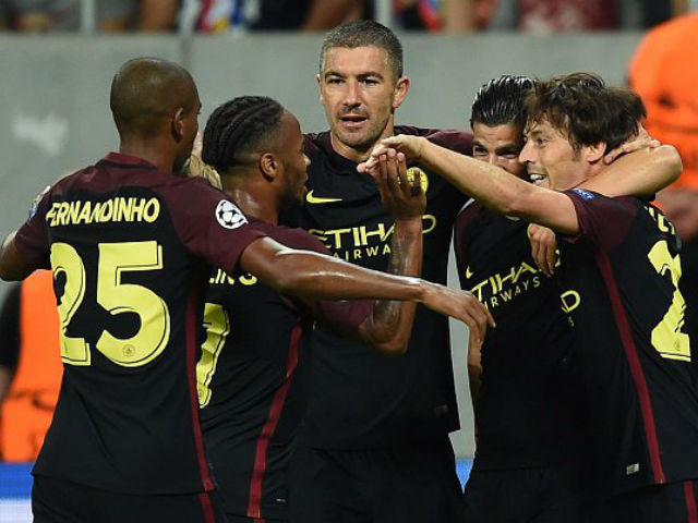 Bóng đá - Man City thắng lớn: Sterling "lên mây", Aguero thoát tội