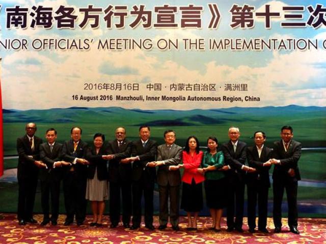 Thế giới - TQ-ASEAN sắp hoàn thành bộ quy tắc ứng xử ở Biển Đông