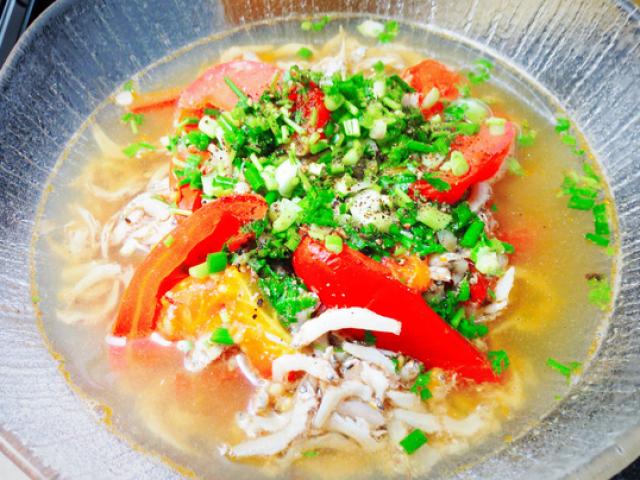 Ẩm thực - Độc đáo cá cơm kho ngót ngày mưa