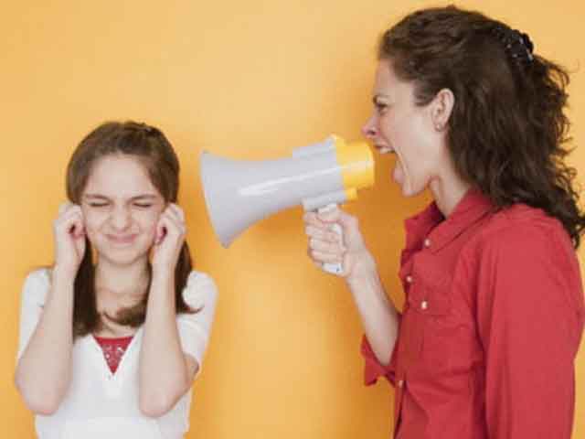 Tin tức trong ngày - Bị cô giáo sỉ nhục, nữ sinh… đòi chết