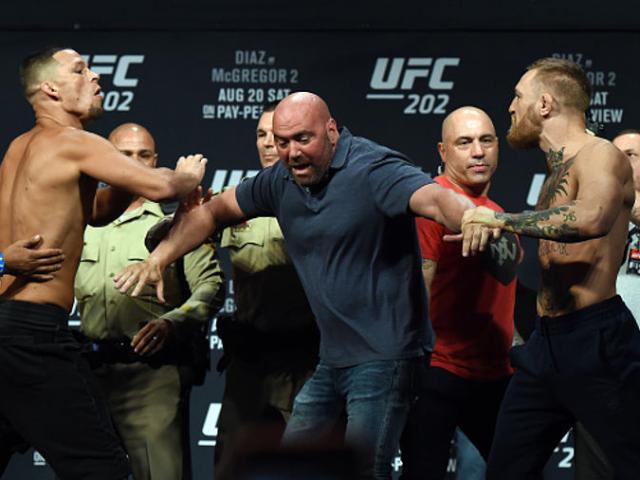 Thể thao - Đại chiến UFC: "Gã điên" đòi đấm gục cả đội đối thủ