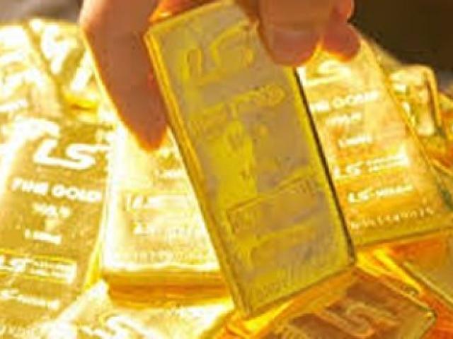 Tài chính - Bất động sản - Giá vàng hôm nay 22/8: Tiếp tục lao dốc