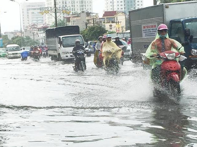 Tin tức trong ngày - Nội thành Hà Nội có 31 điểm ngập sâu