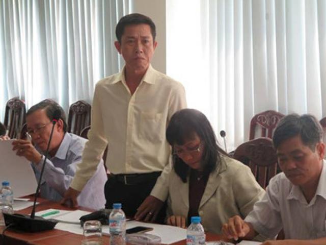 Giáo dục - du học - Hiệu trưởng bật khóc khi nói về việc giáo viên bị cấm dạy thêm