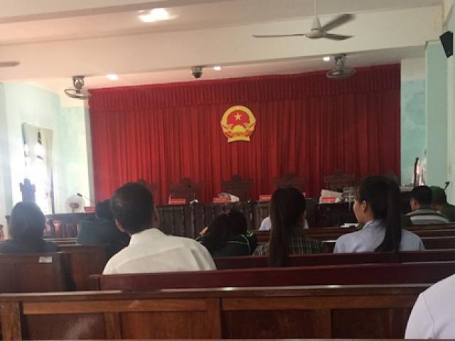 Pháp luật - Cấp chứng chỉ ngoại ngữ, tin học giả với giá... tùy thích!