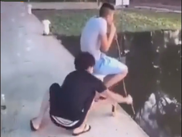 Video Clip Cười - Clip hài: Cười bể bụng với những màn troll bá đạo