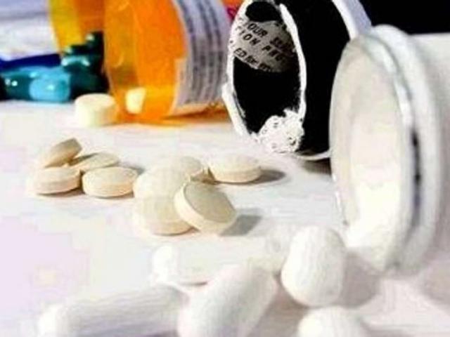 Thế giới - TQ: Bệnh nhân tự chế thuốc chữa ung thư