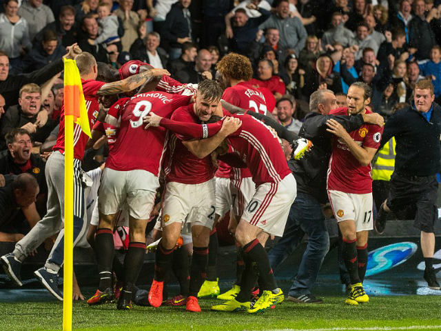 Bóng đá - MU thắng bù giờ, sống lại khoảnh khắc "Fergie Time"
