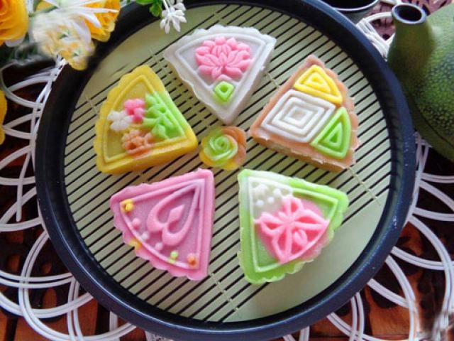 Ẩm thực - Bánh Trung thu dẻo nước cốt dừa ngon miệng, "ngon mắt"