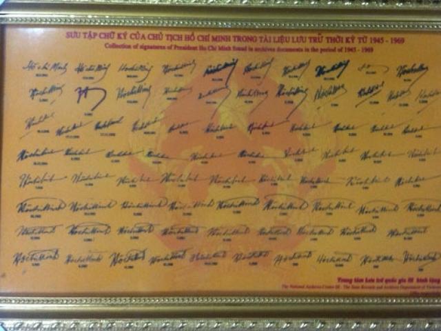 Tin tức trong ngày - Chuyện chưa kể về bộ sưu tập 79 chữ ký Bác Hồ