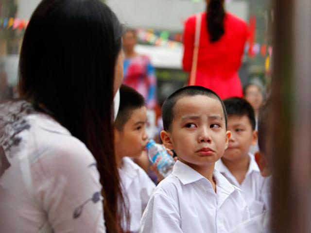Tin tức trong ngày - Những hình ảnh ngộ nghĩnh của trẻ nhỏ ngày đầu tới lớp