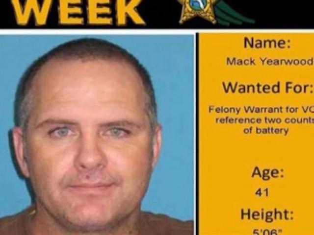 Phi thường - kỳ quặc - Dùng hình truy nã làm ảnh đại diện Facebook, "hiệu quả" tức thì