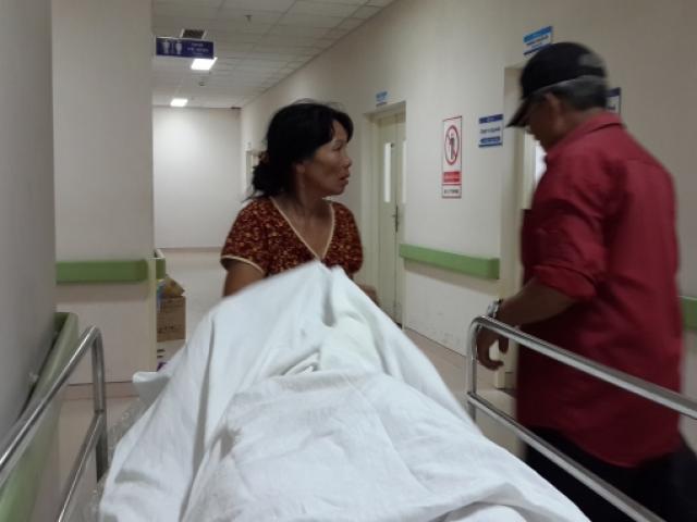 Tin tức trong ngày - Ba ô tô đâm nhau, 9 người thương vong trên QL1