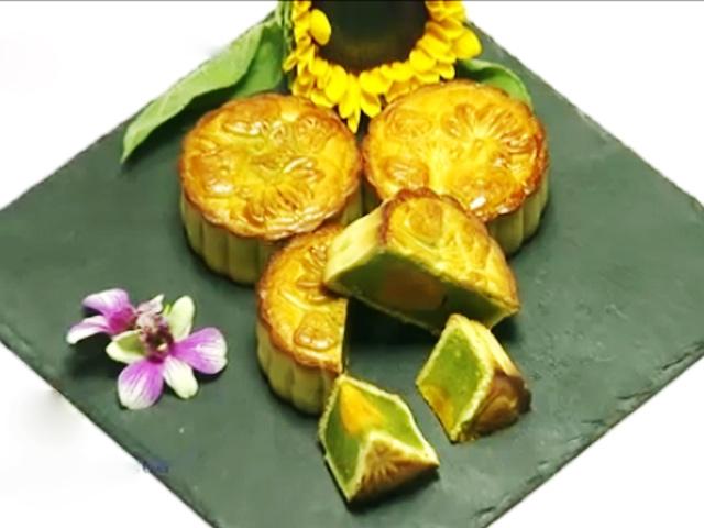 Ẩm thực - Cùng chuyên gia học cách làm bánh Trung thu lạ mà ngon