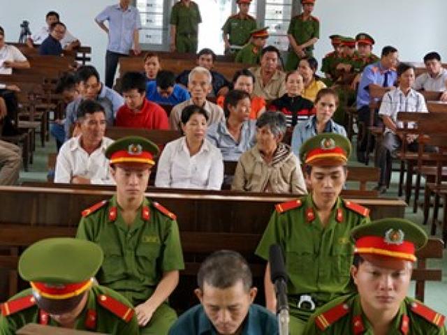 Pháp luật - Đòi tử hình thủ phạm vụ án oan của ông Huỳnh Văn Nén