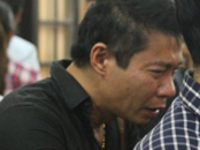 Phim - Công Lý khóc không ngừng tại đám tang NSƯT Hán Văn Tình