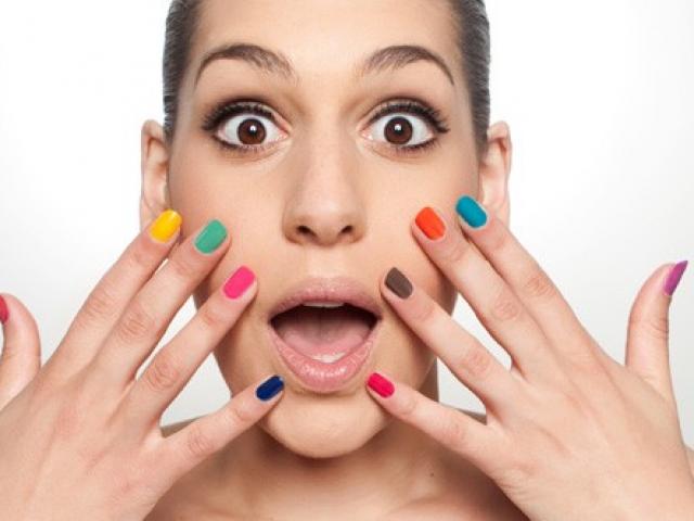 Tư vấn làm đẹp - Mách nàng sáng tạo với kiểu sơn móng Pháp thanh lịch