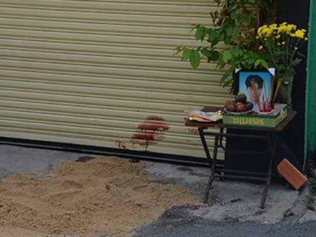 Pháp luật - TP.HCM: Chủ tiệm sửa xe bị đâm gục gần trụ sở công an