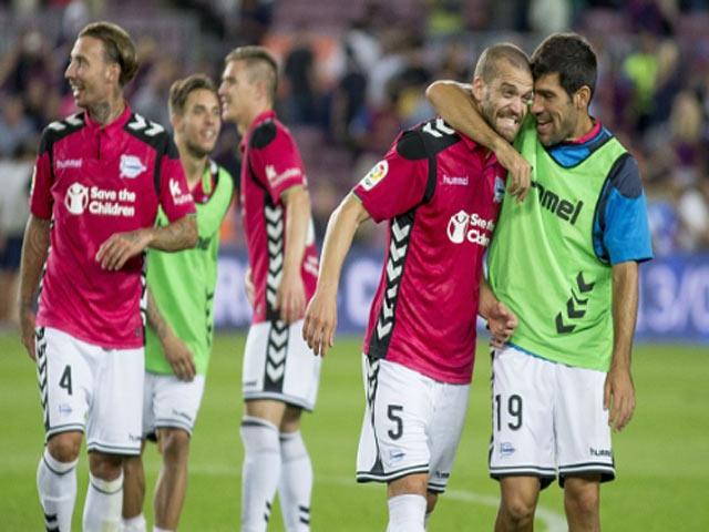 Bóng đá - Barca thua Alaves: Chuyện cổ tích của "kẻ nghèo"
