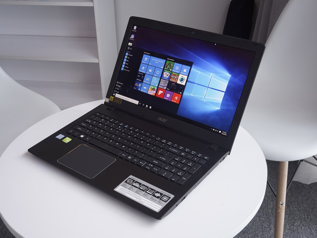 Thời trang Hi-tech - Acer trình làng laptop giá "hời" cho sinh viên